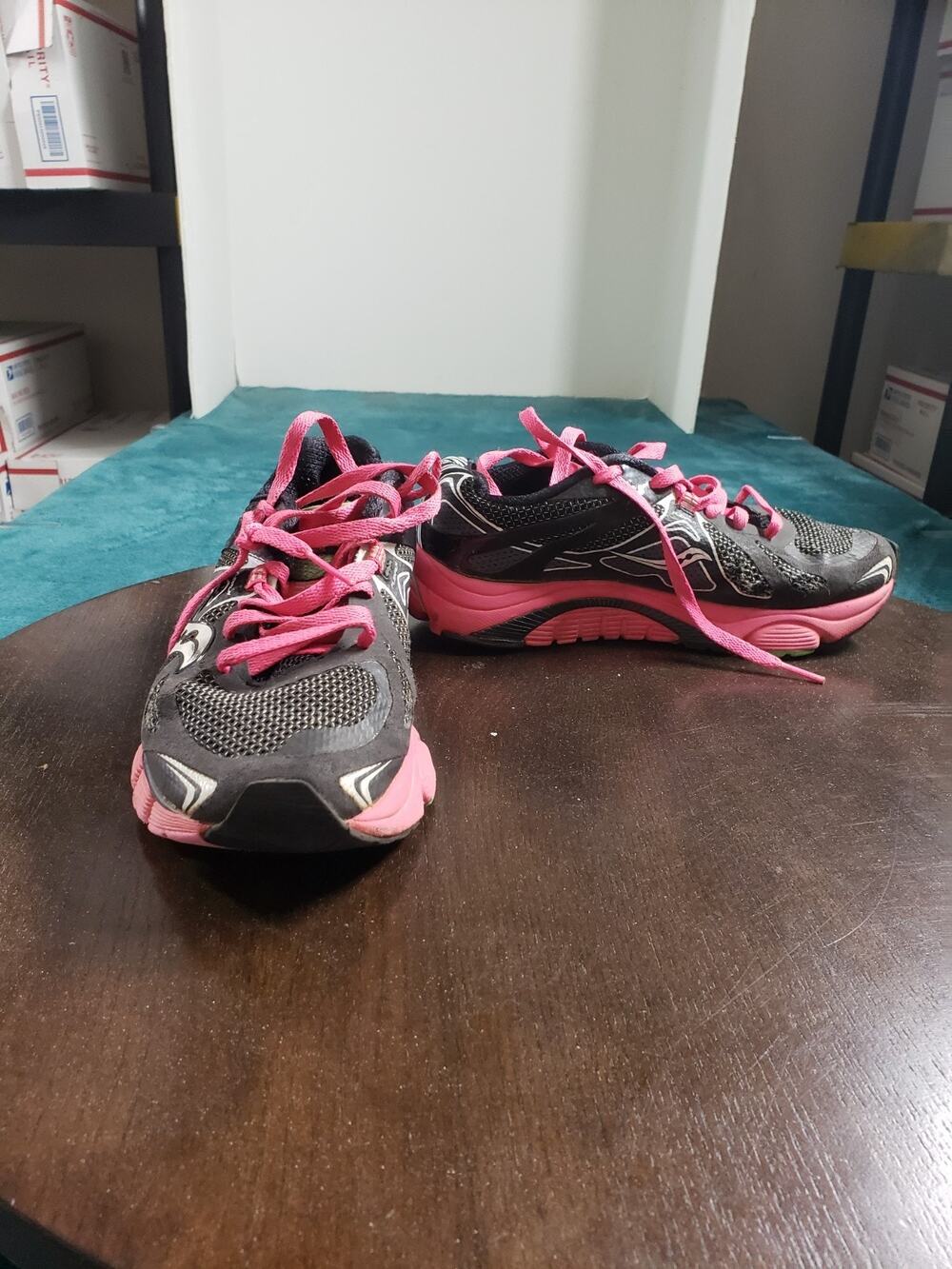 Saucony Mirage 4 Shoes Size 6 Womens Black Pink Running Marathon Gym 10221